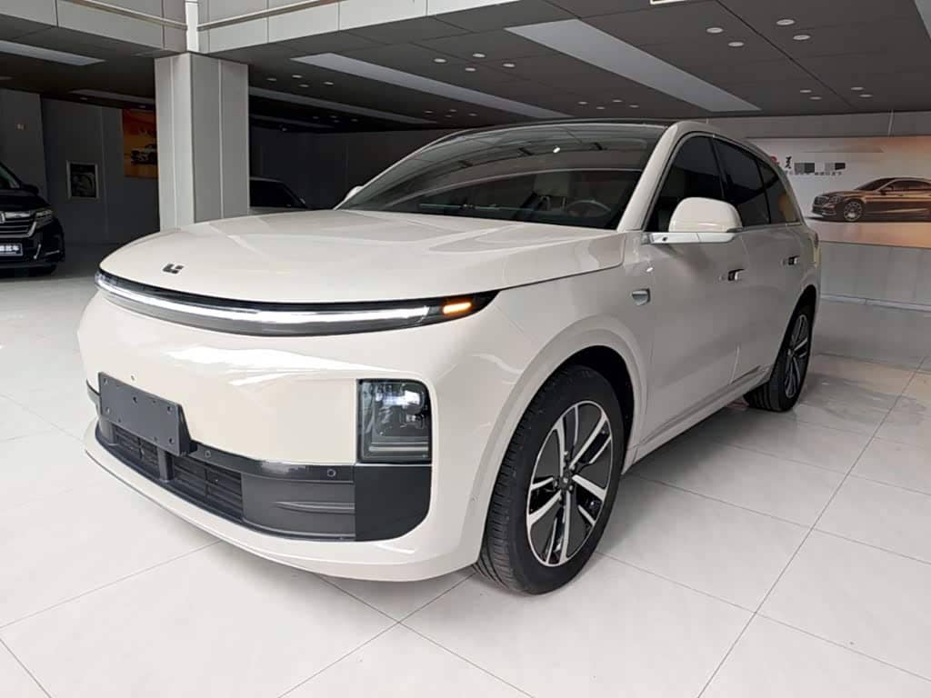 Li Auto L6