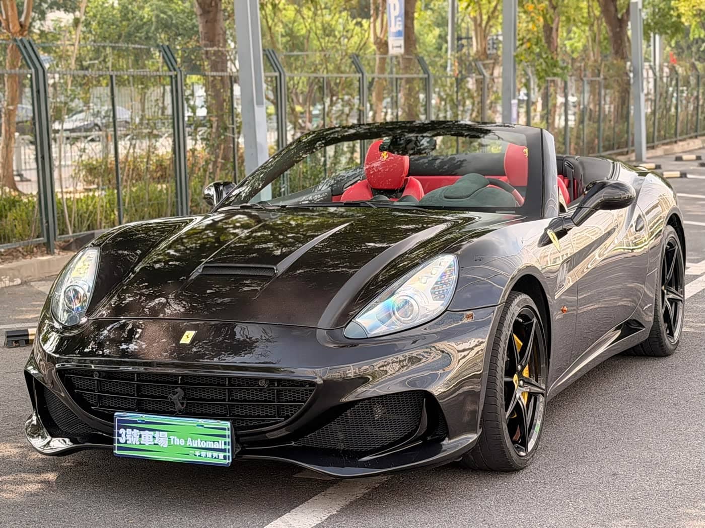 Ferrari California T