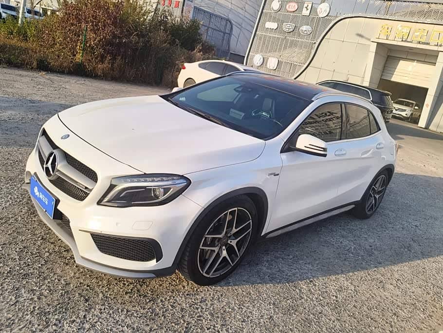 Mercedes-Benz GLA AMG