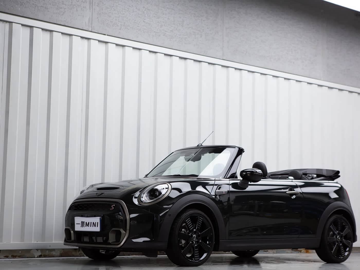 MINI MINI