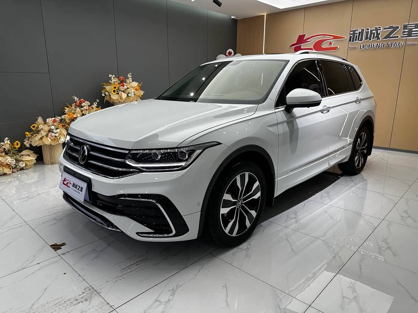 Volkswagen Tiguan L