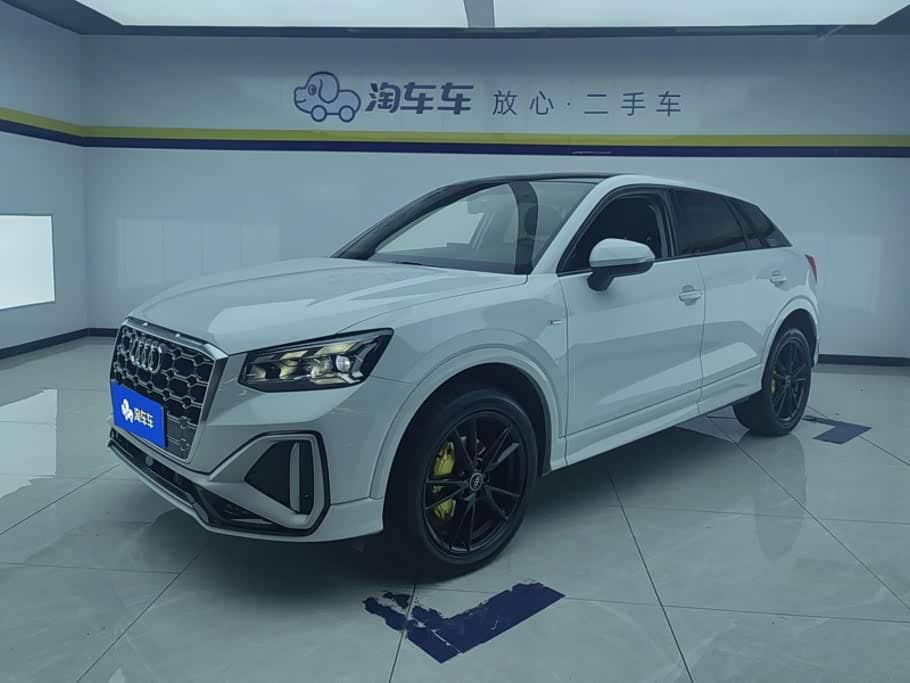 Audi Q2L