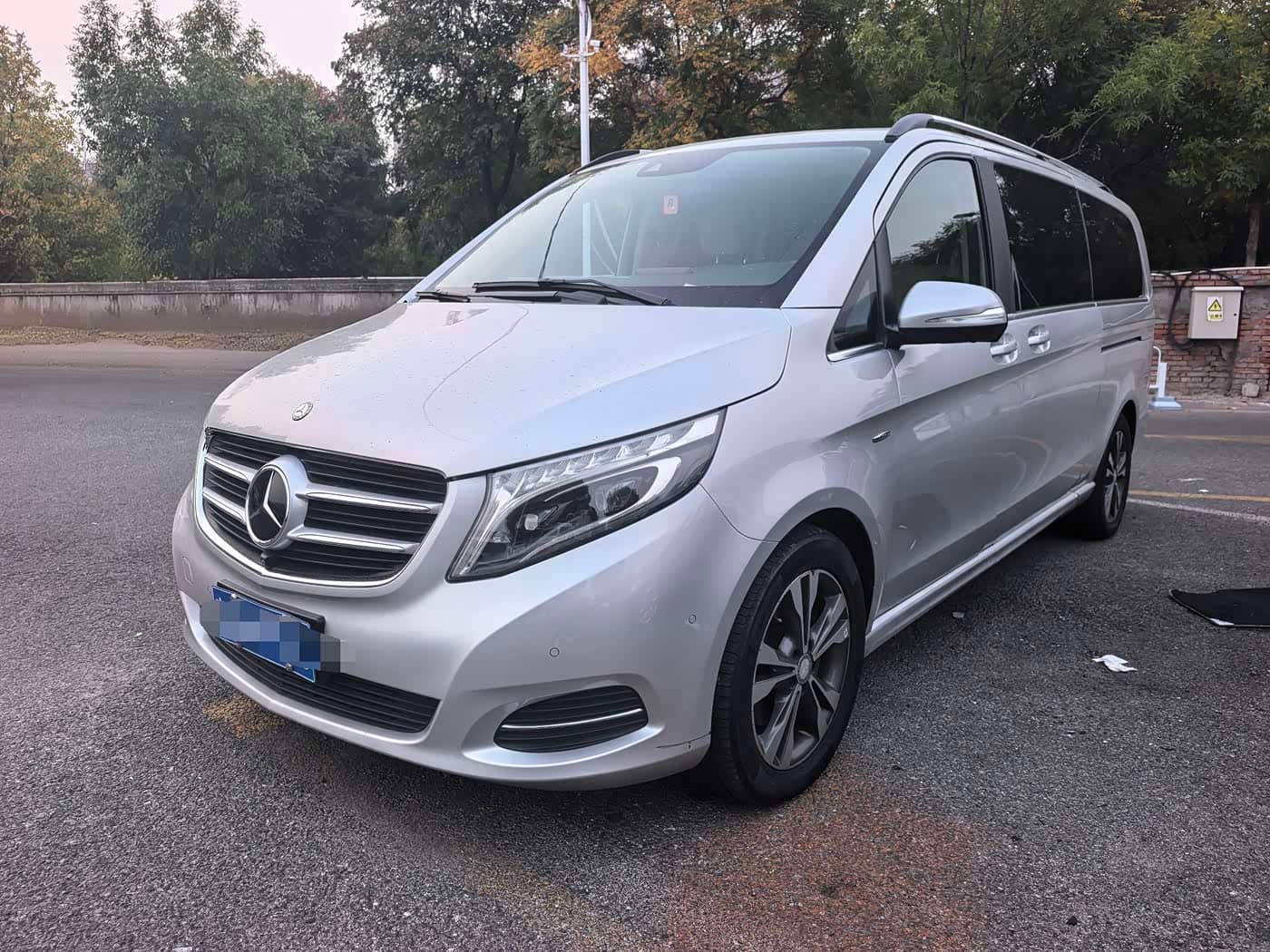 Mercedes-Benz V-Class