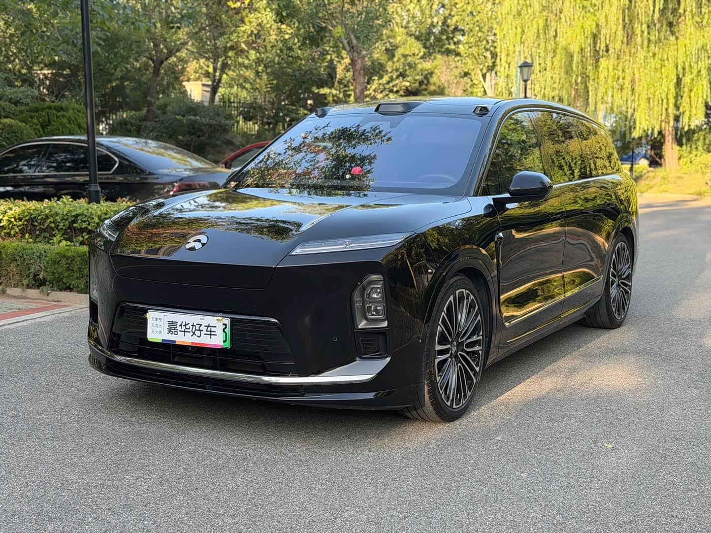 NIO ES8