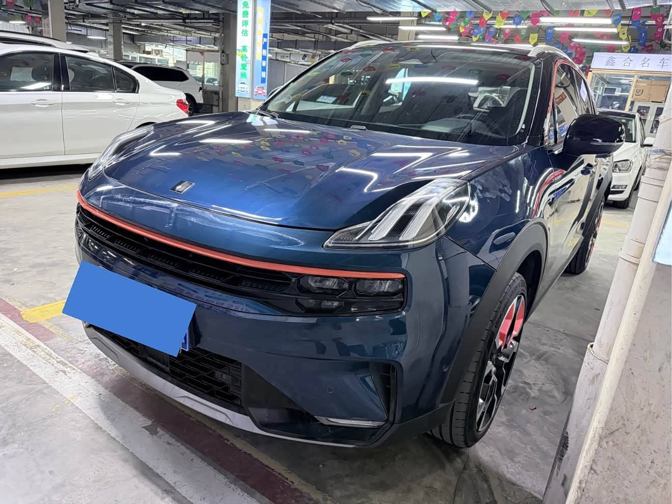 Lynk & Co 06