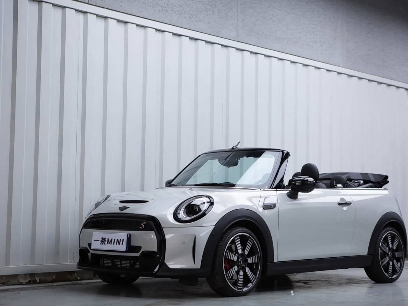 MINI MINI