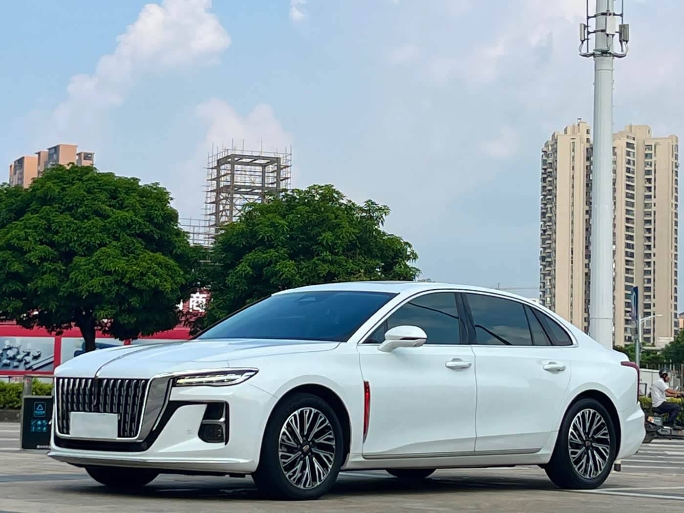 Hongqi H5