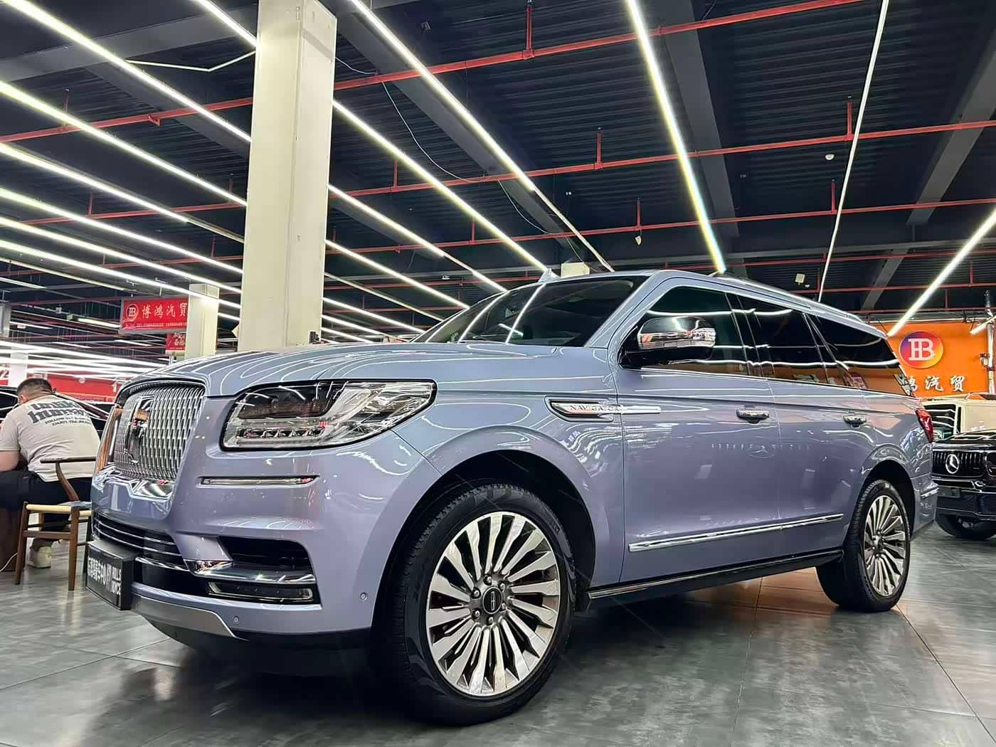 Lincoln Navigator