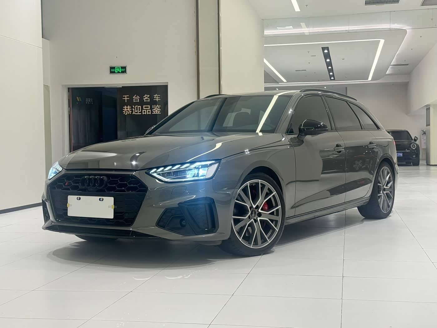 Audi S4
