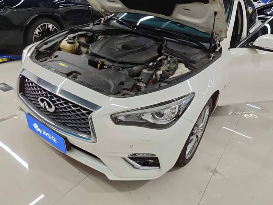 Infiniti Q50L