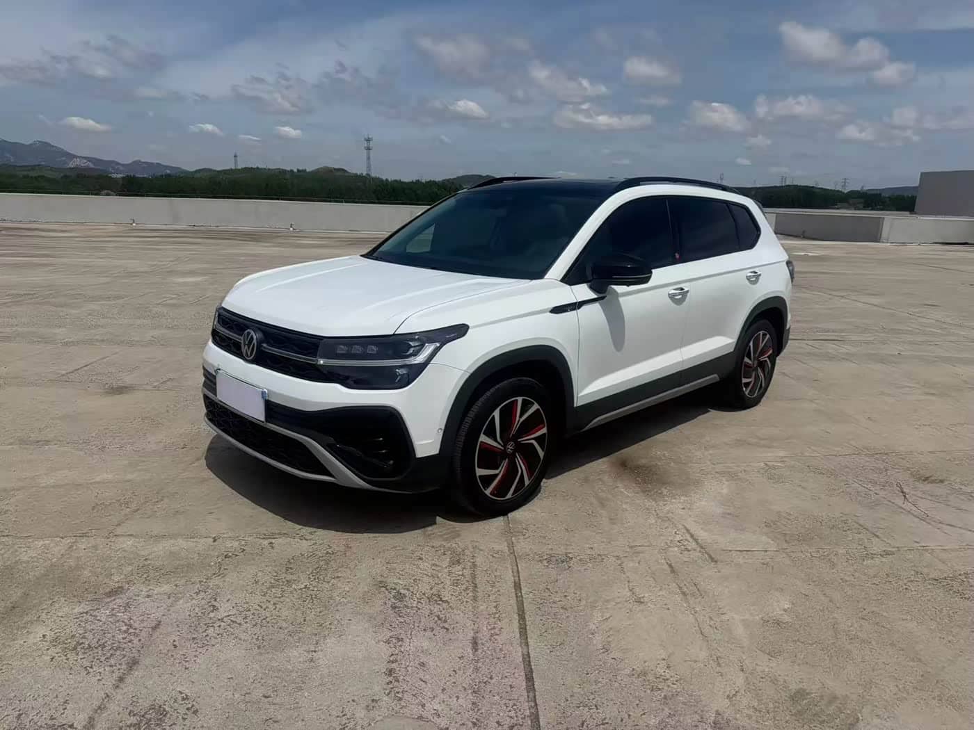 Volkswagen Tharu