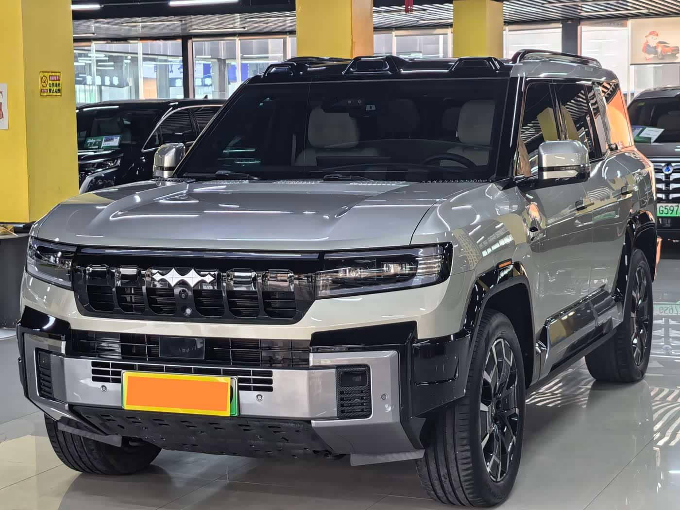 Fang Cheng Bao Leopard 8