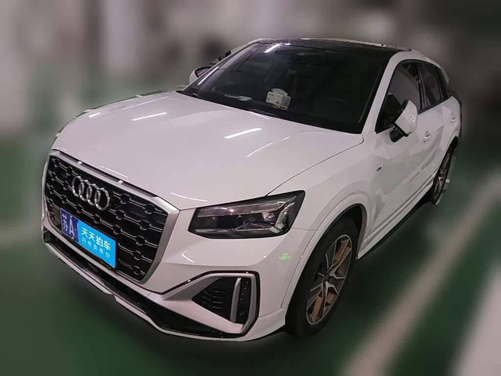 Audi Q2L