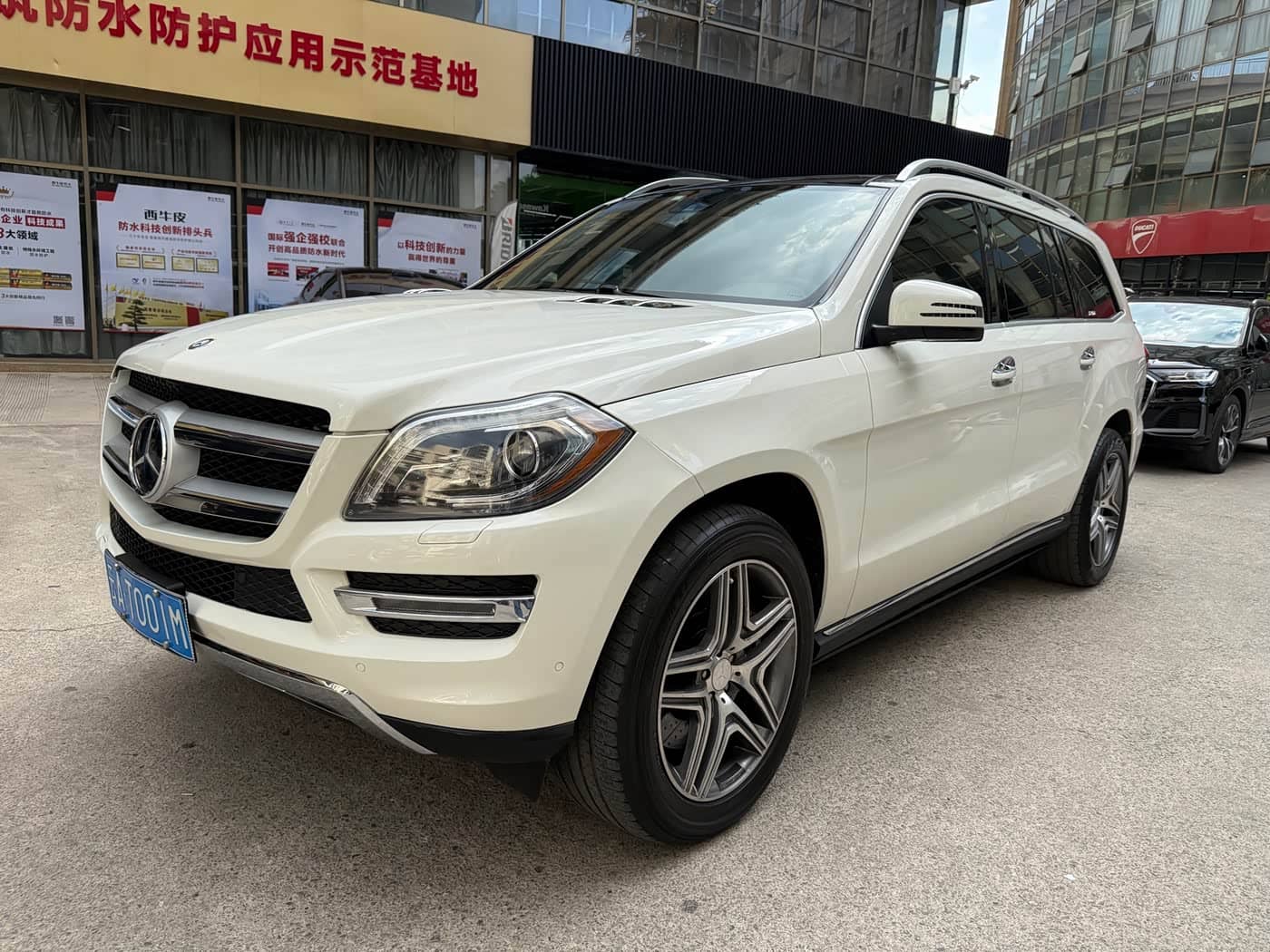 Mercedes-Benz GL-Class