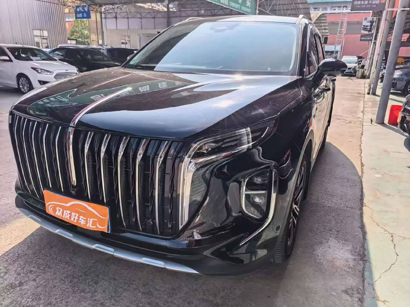 Hongqi HS7
