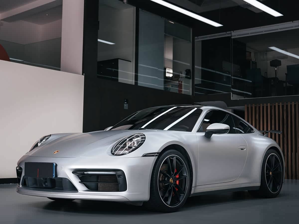 Porsche 911