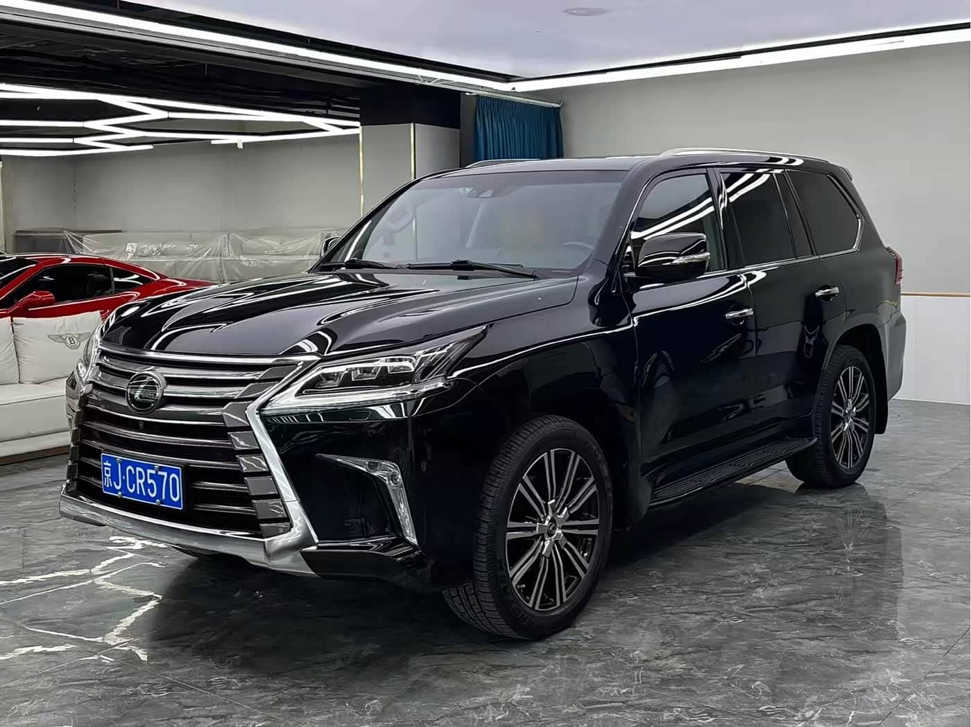 Lexus LX