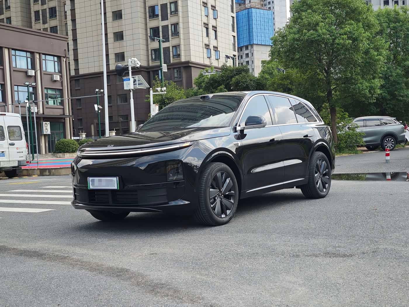 Li Auto L6