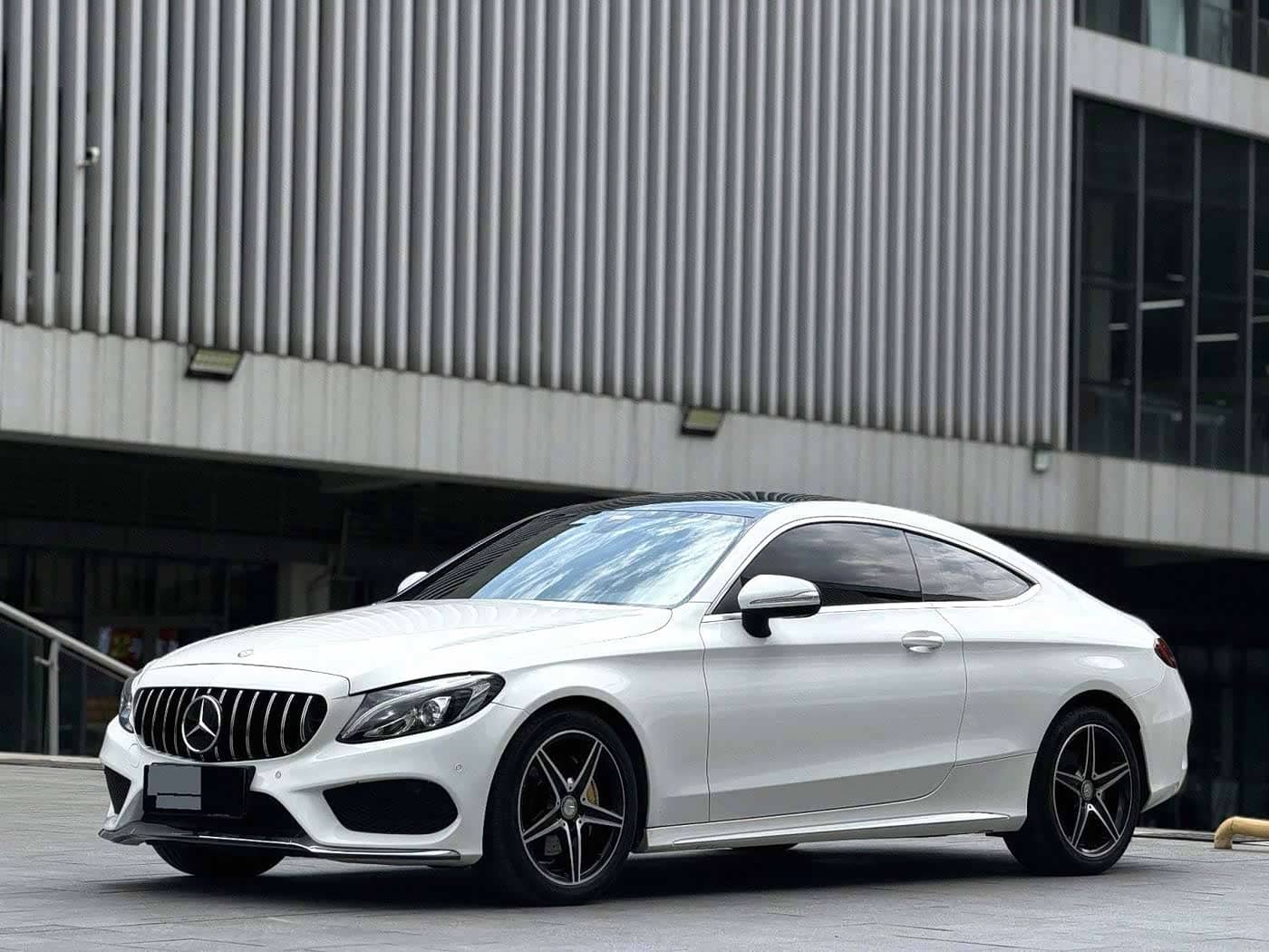Mercedes-Benz C-Class