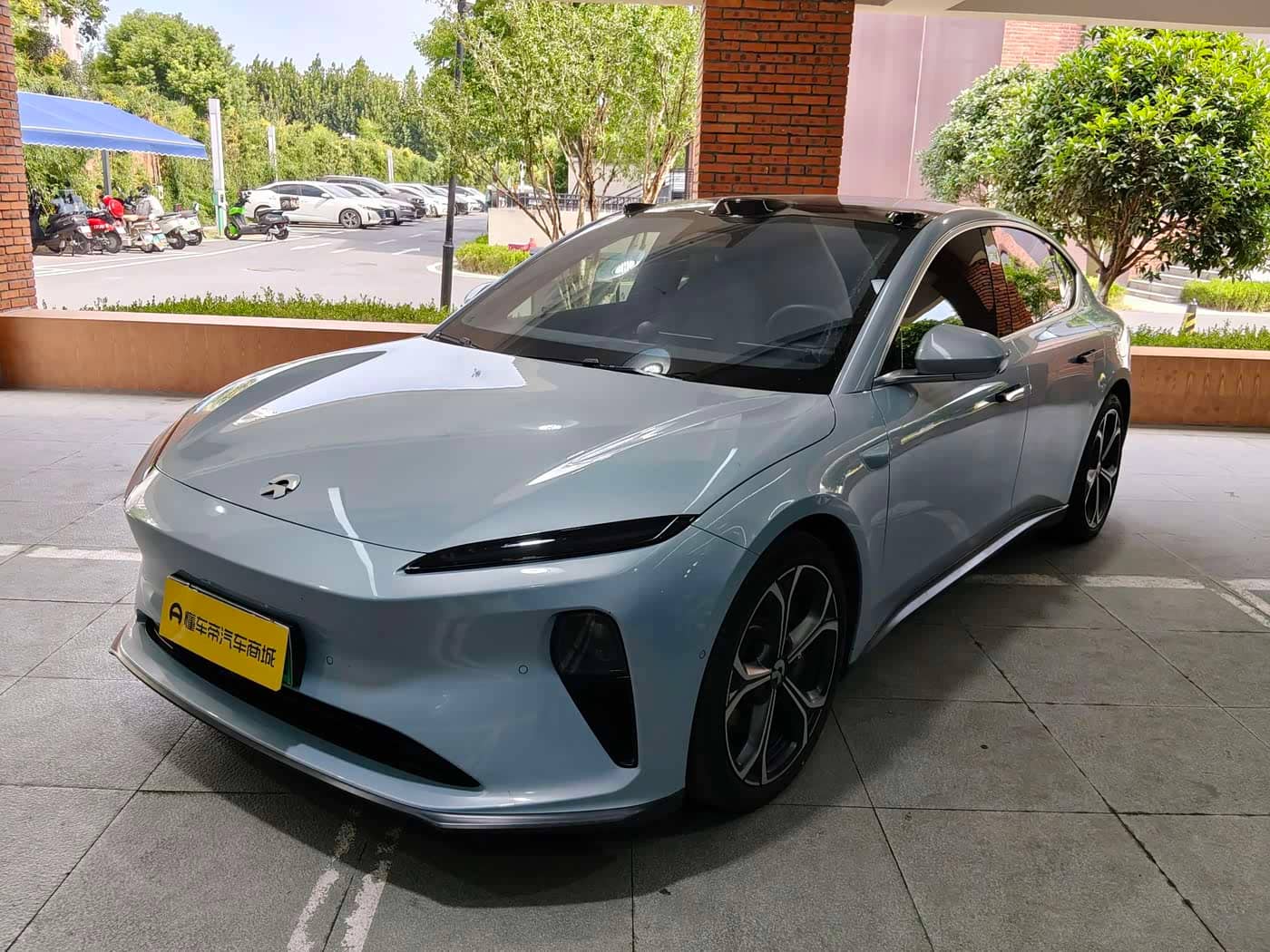 NIO ET5