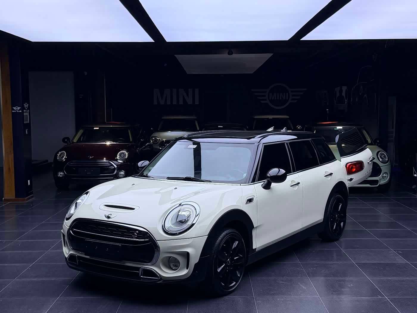 MINI CLUBMAN