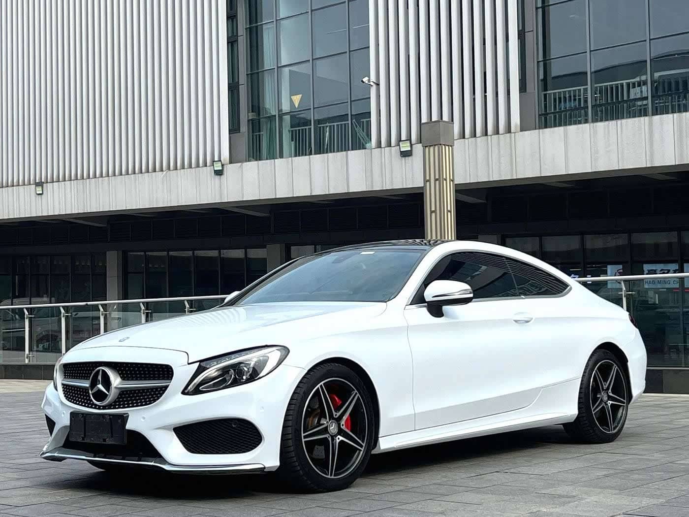 Mercedes-Benz C-Class