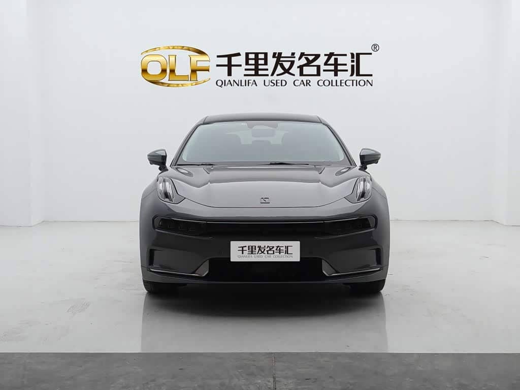 ZEEKR 001