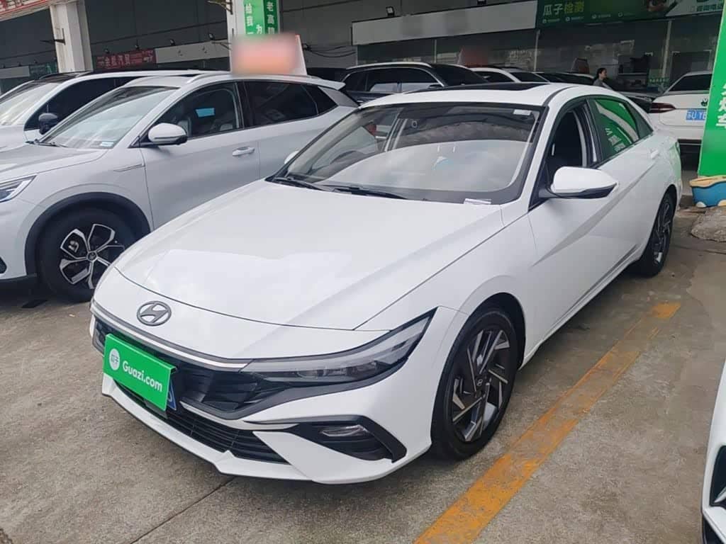Hyundai Elantra