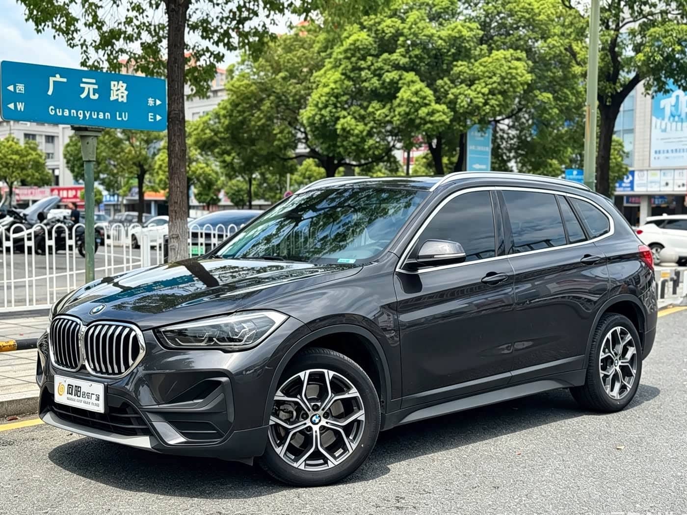 BMW X1