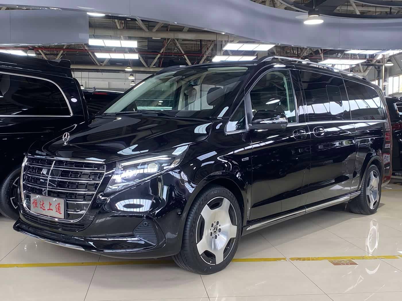 Mercedes-Benz V-Class