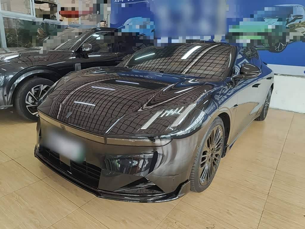 Lynk & Co 10 EM-P