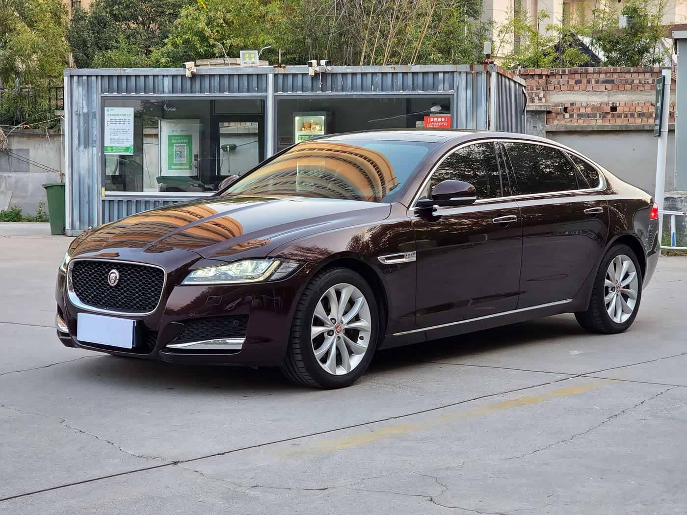 Jaguar XFL