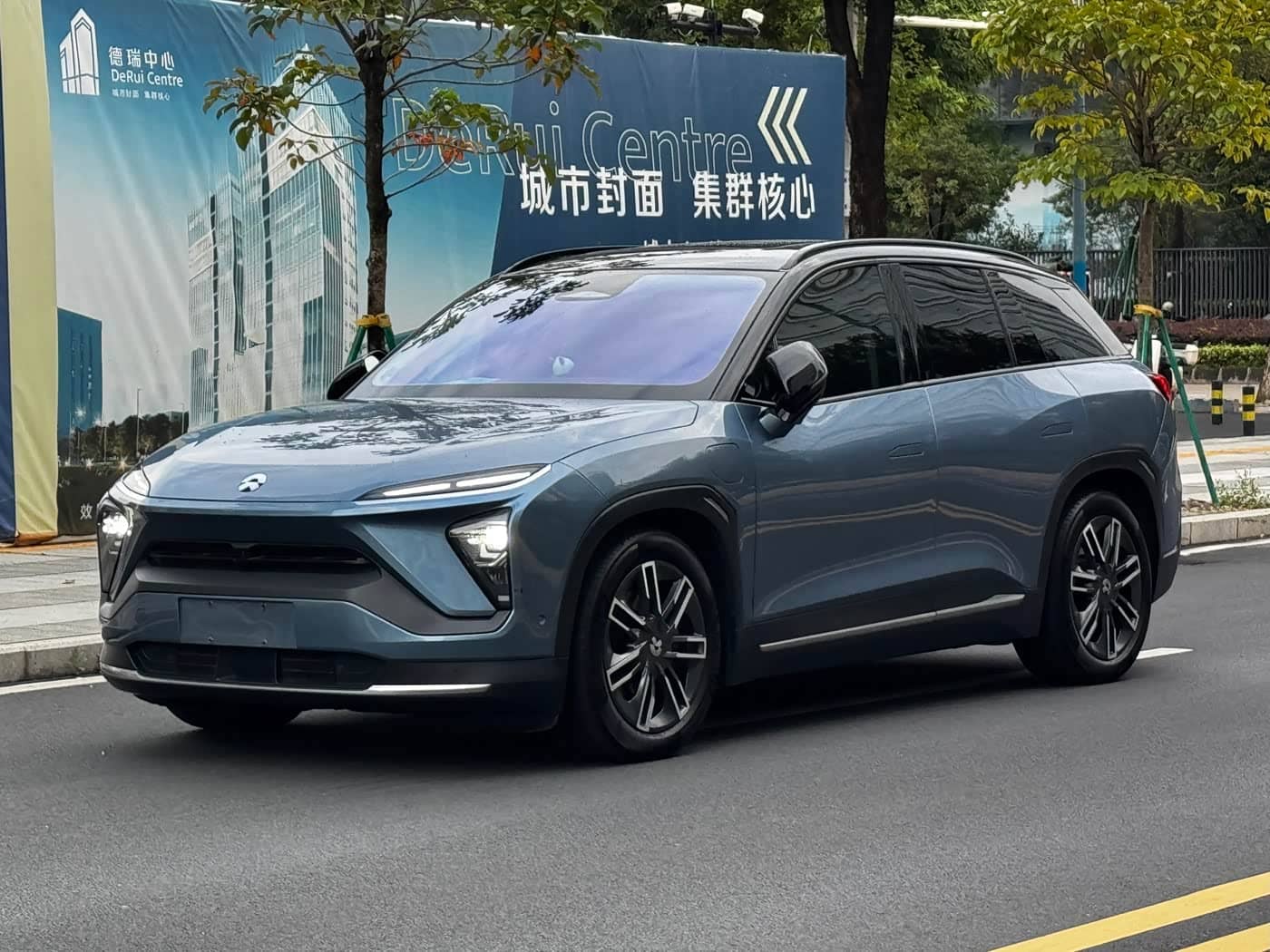 NIO ES6