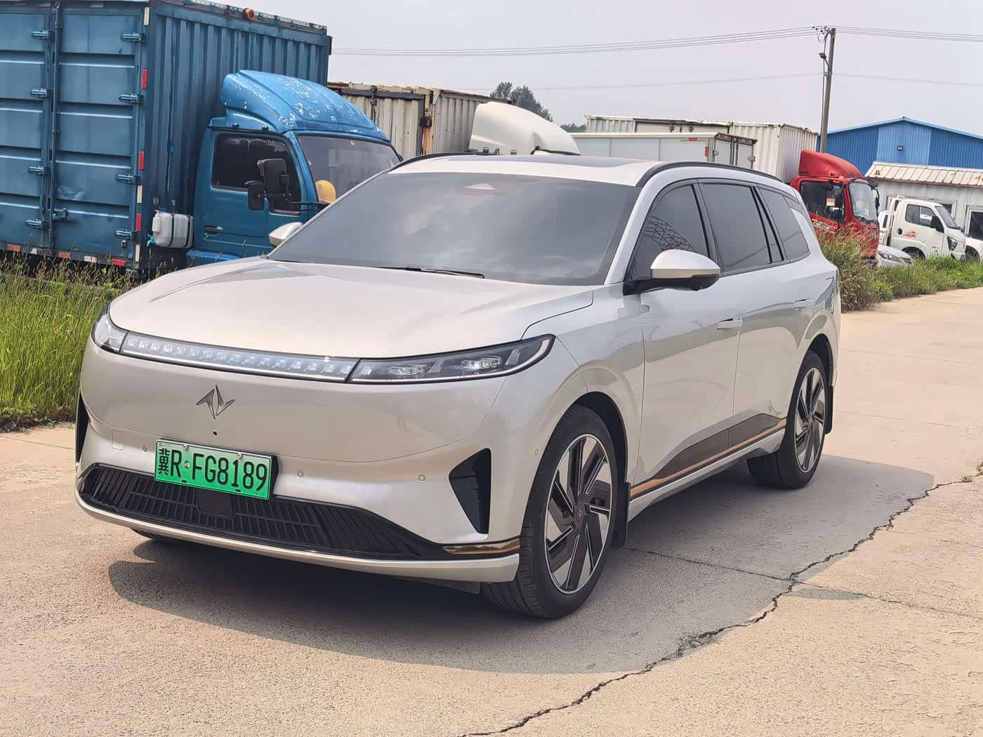 Dongfeng Yipai eπ008