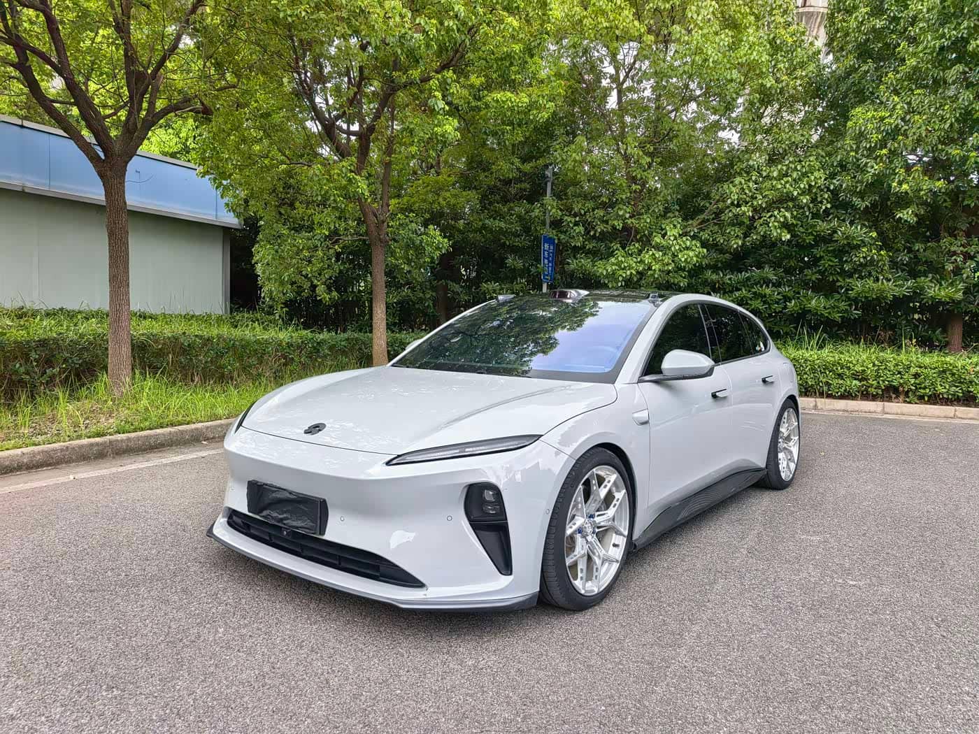 NIO ET5T