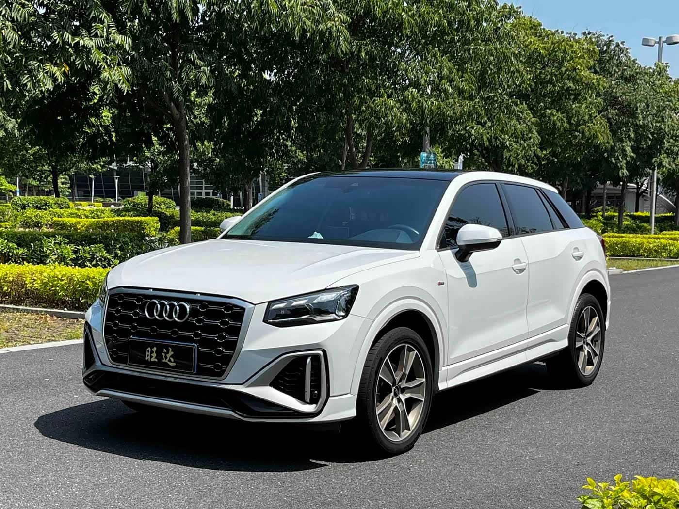 Audi Q2L