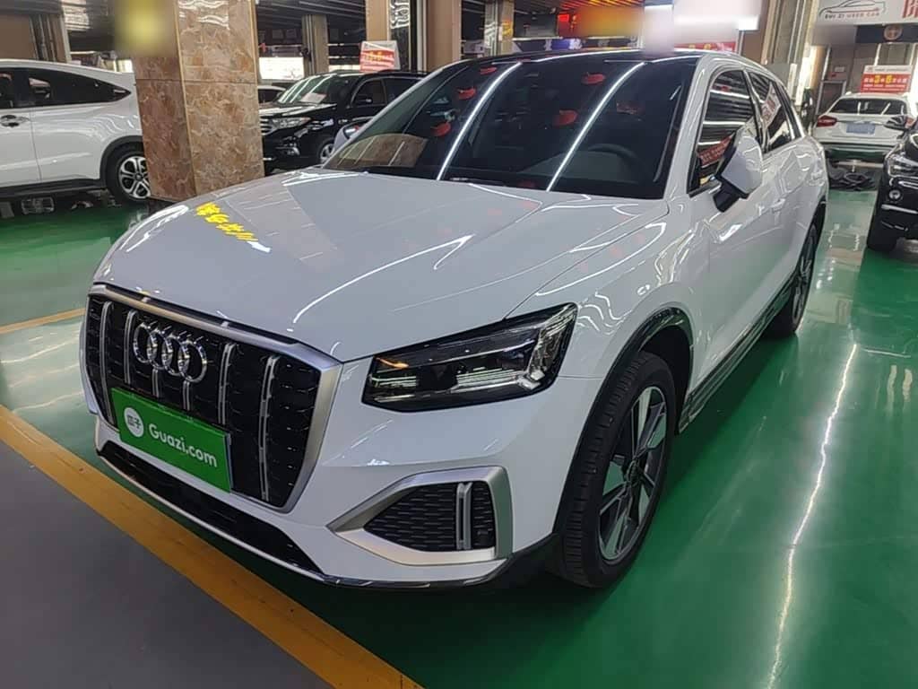 Audi Q2L