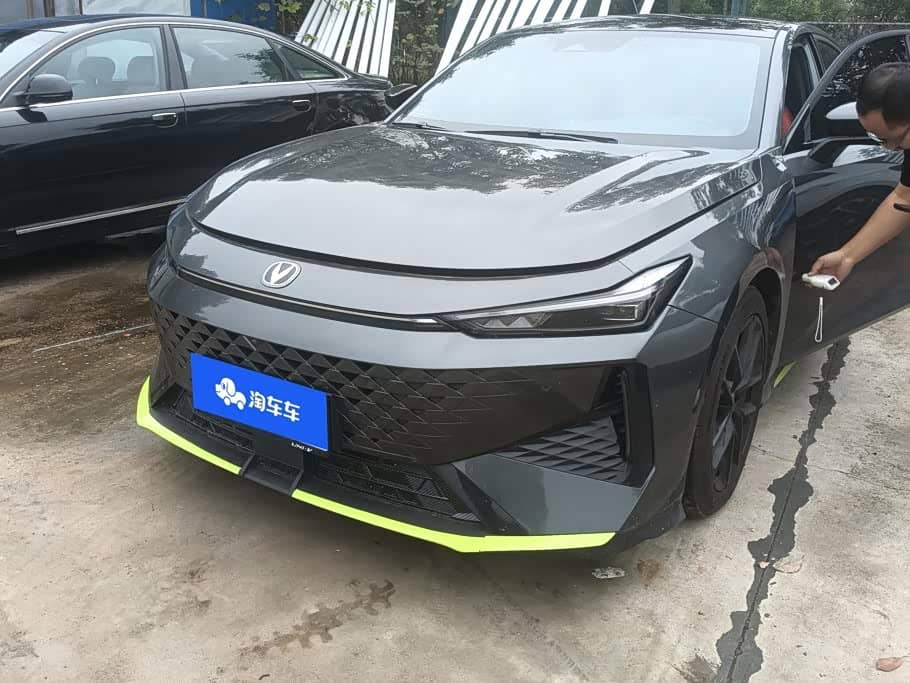 Changan UNI-V