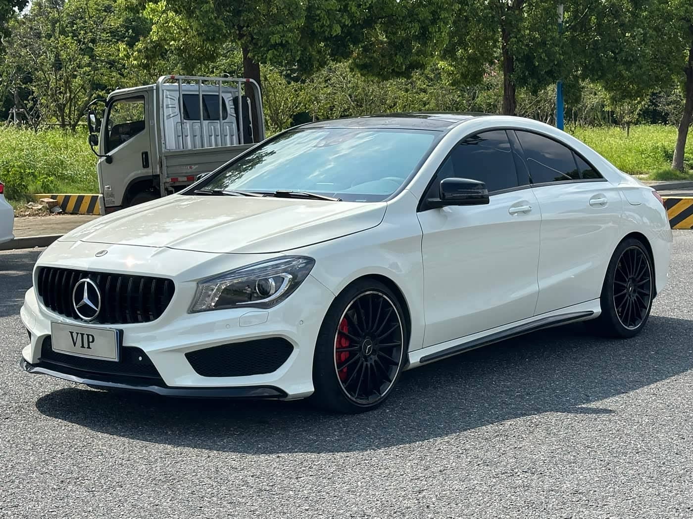 Mercedes-Benz CLA AMG