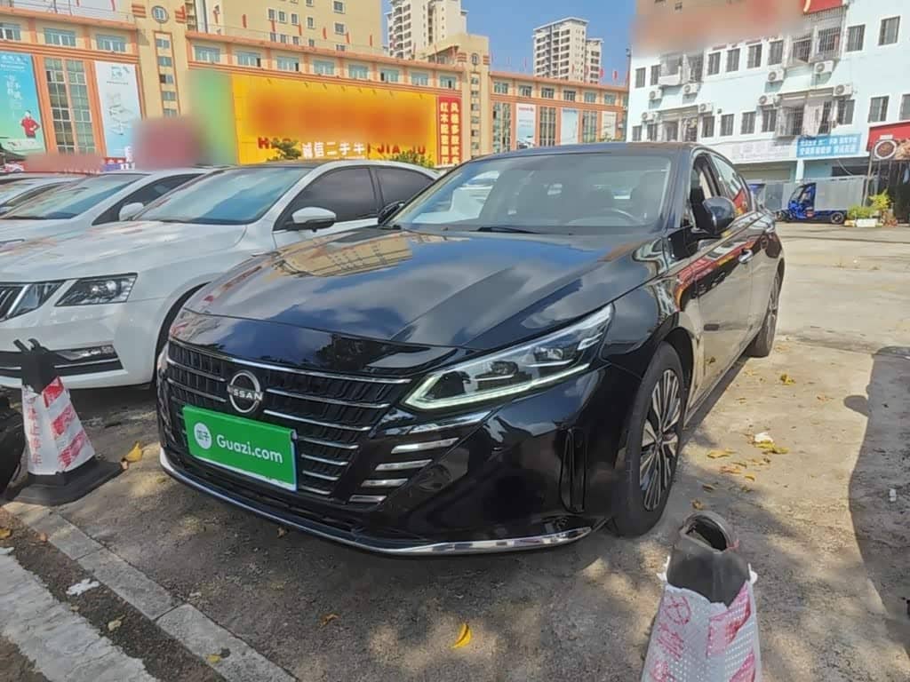 Nissan Teana