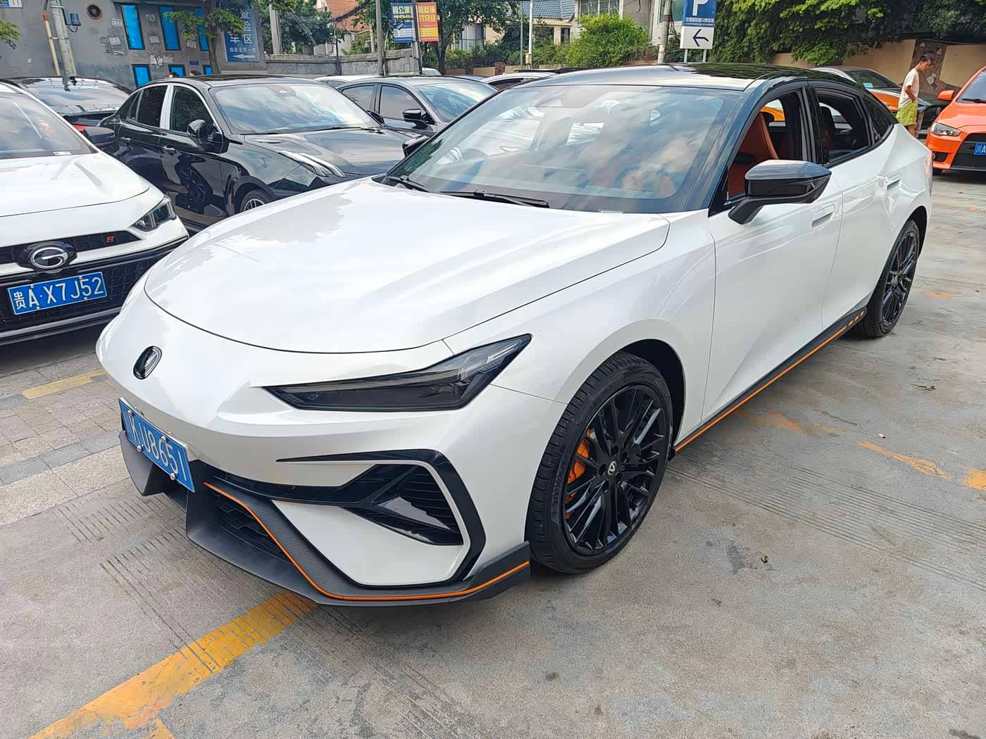 Changan UNI-V