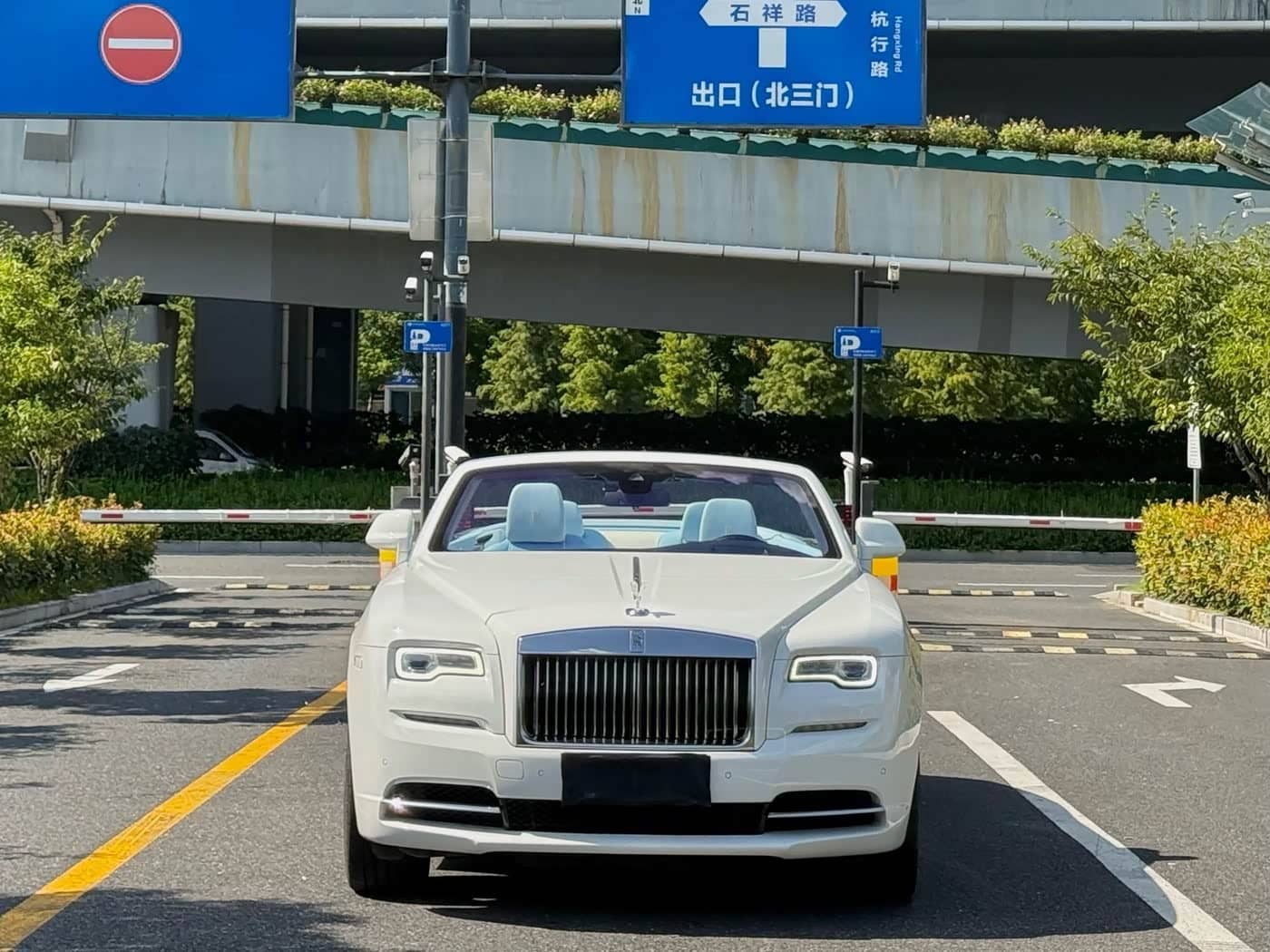Rolls-Royce Dawn