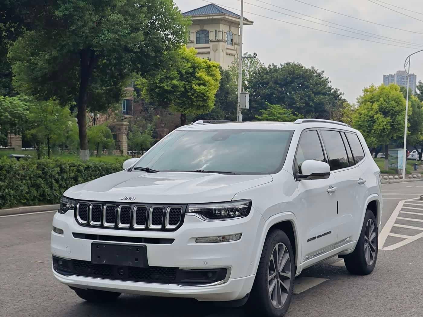 Jeep Grand Commander