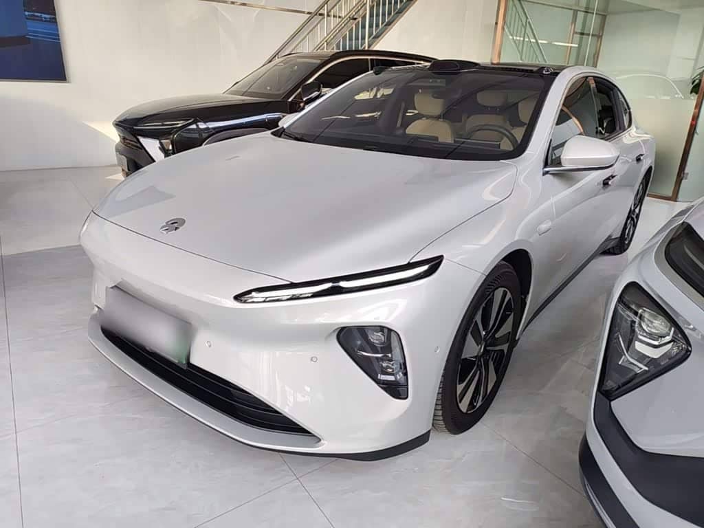 NIO ET7