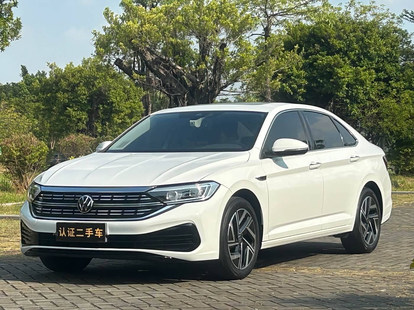 Volkswagen Sagitar