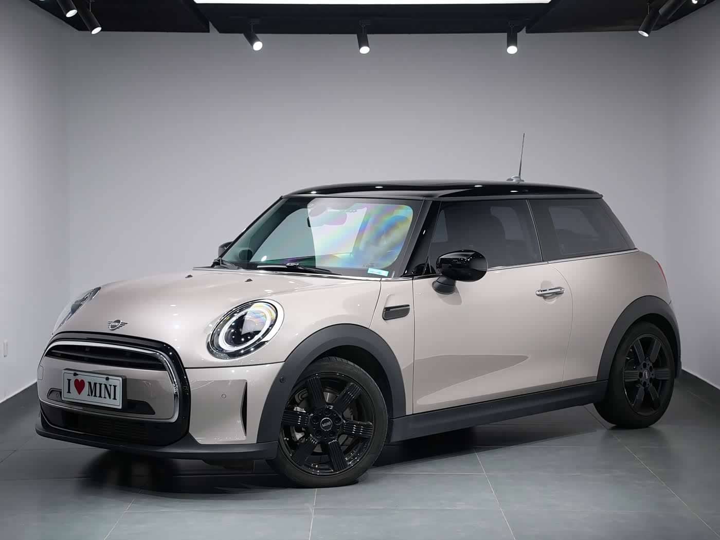 MINI MINI