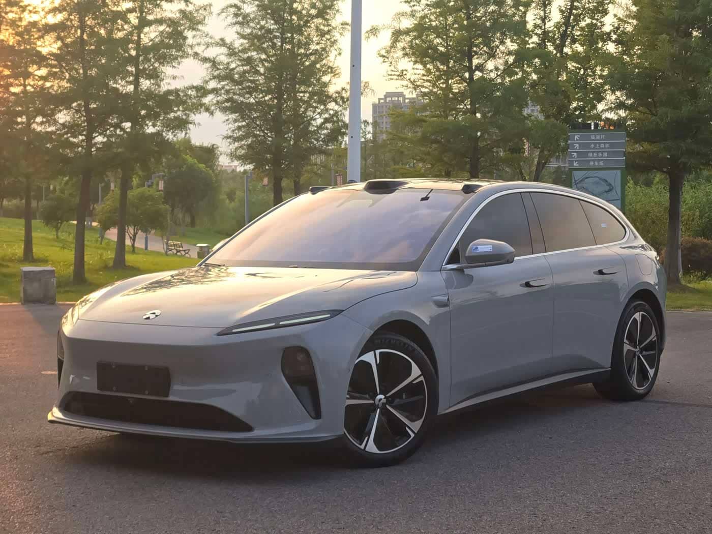 NIO ET5T