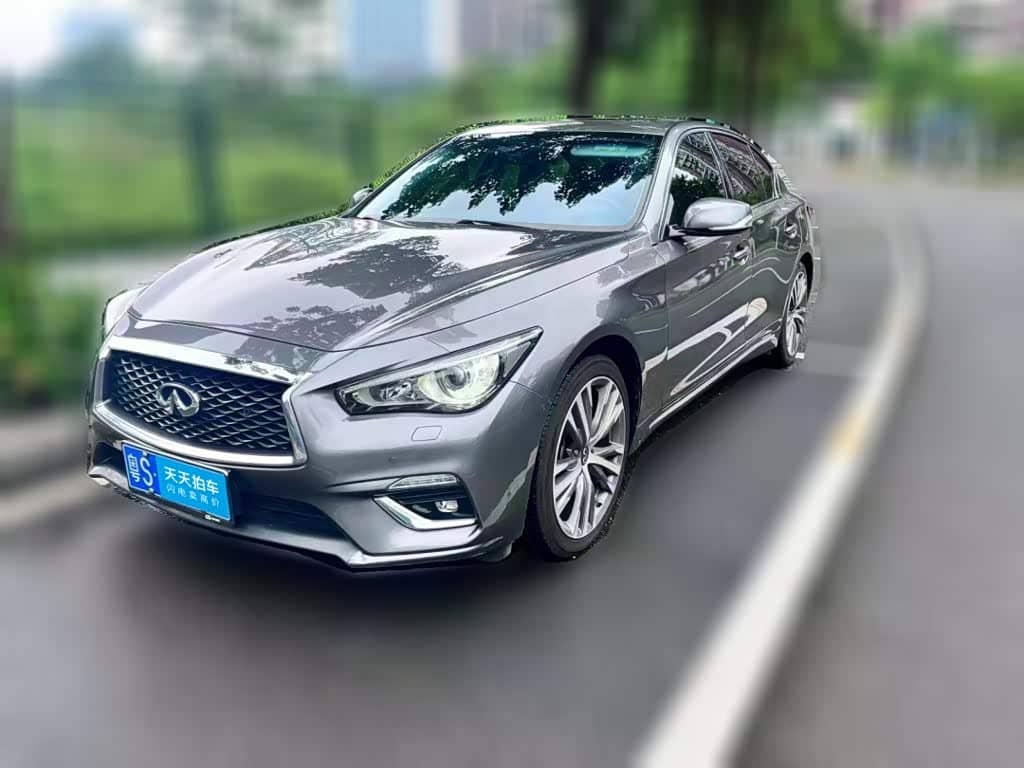 Infiniti Q50L