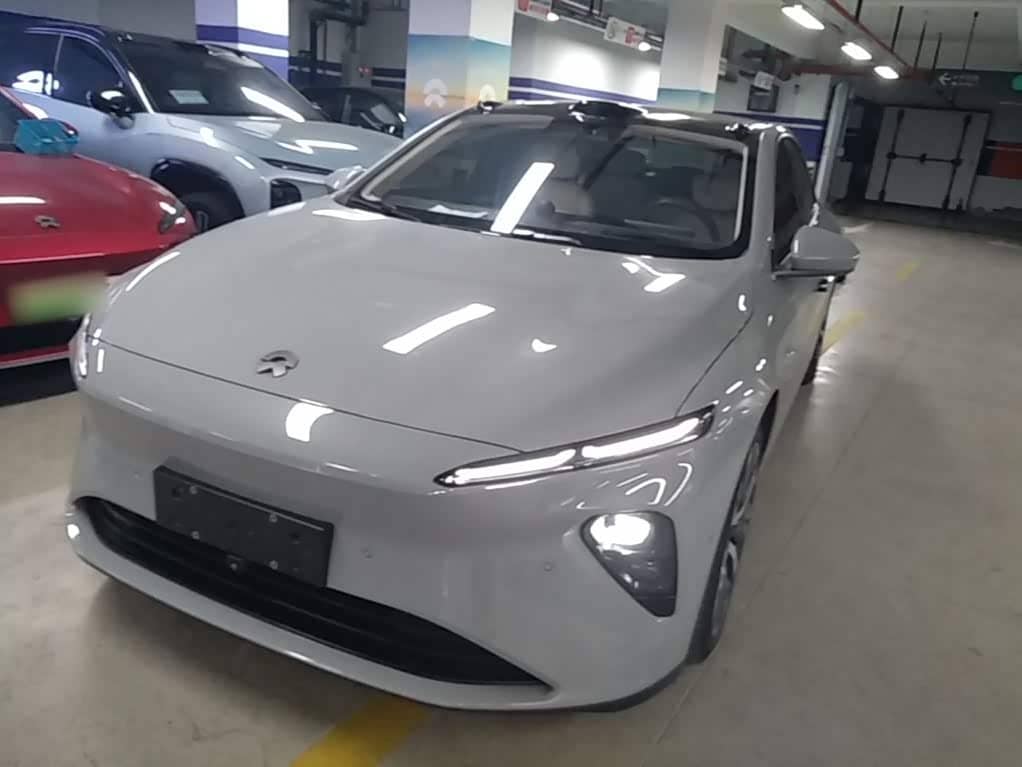 NIO ET7