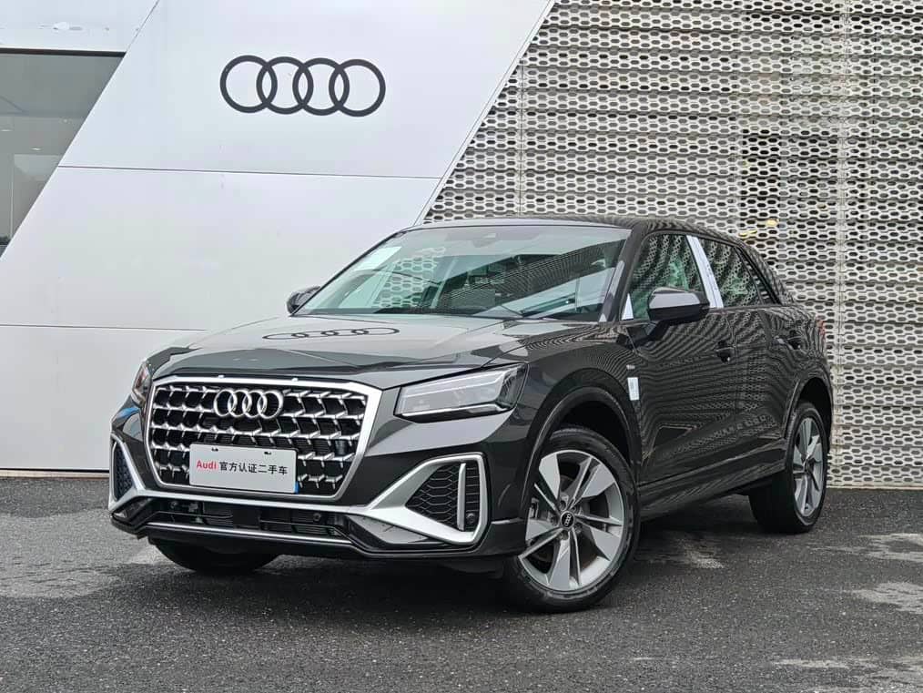 Audi Q2L